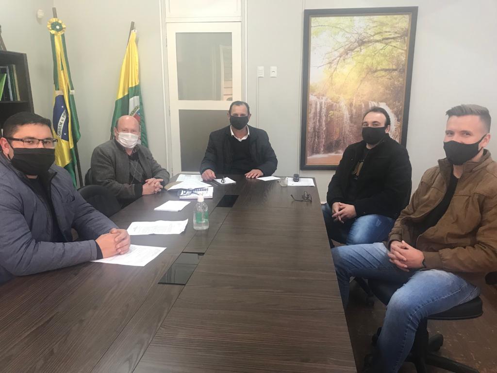 Governo Municipal estuda viabilidade de canil local